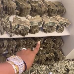 Meet your Posher, Yari